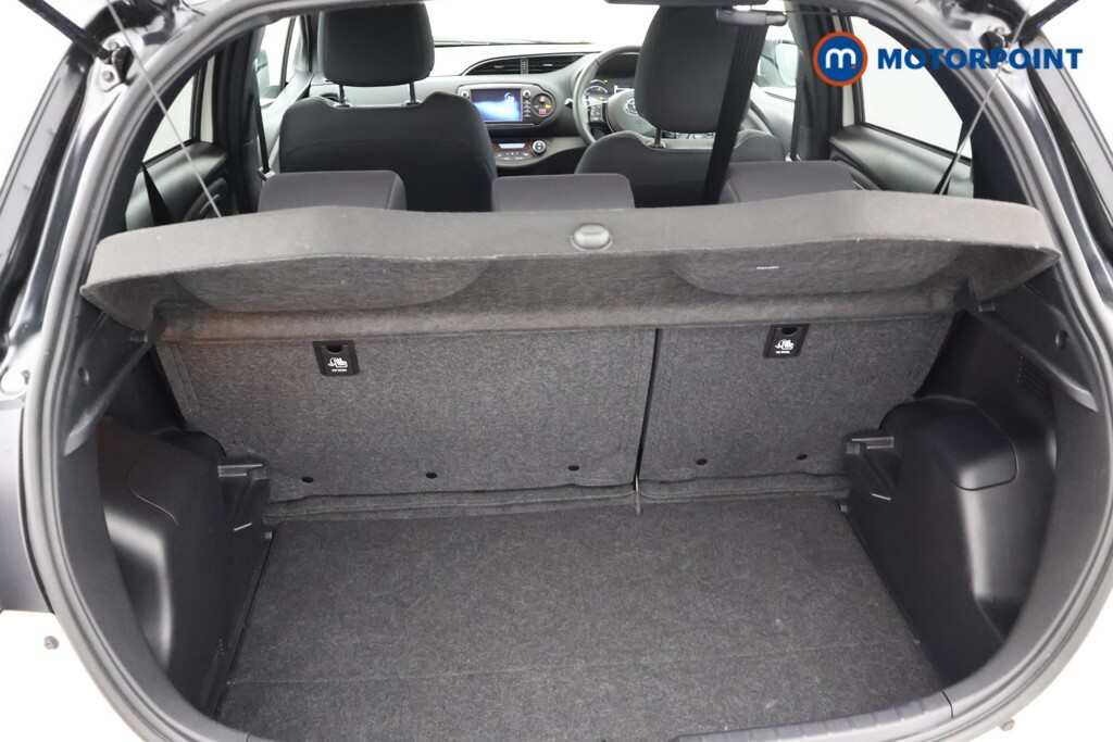 Toyota Yaris Hybrid 1.5 Vvt-i Icon Tech 5-Dr White #27