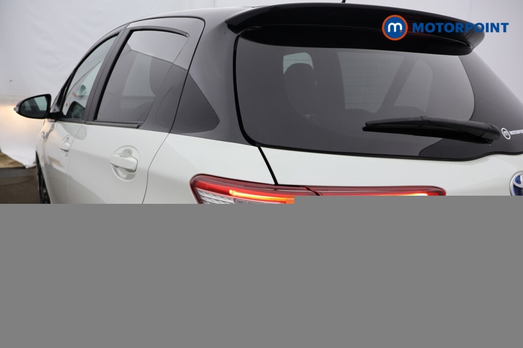 Toyota Yaris Hybrid 1.5 Vvt-i Icon Tech 5-Dr White #30