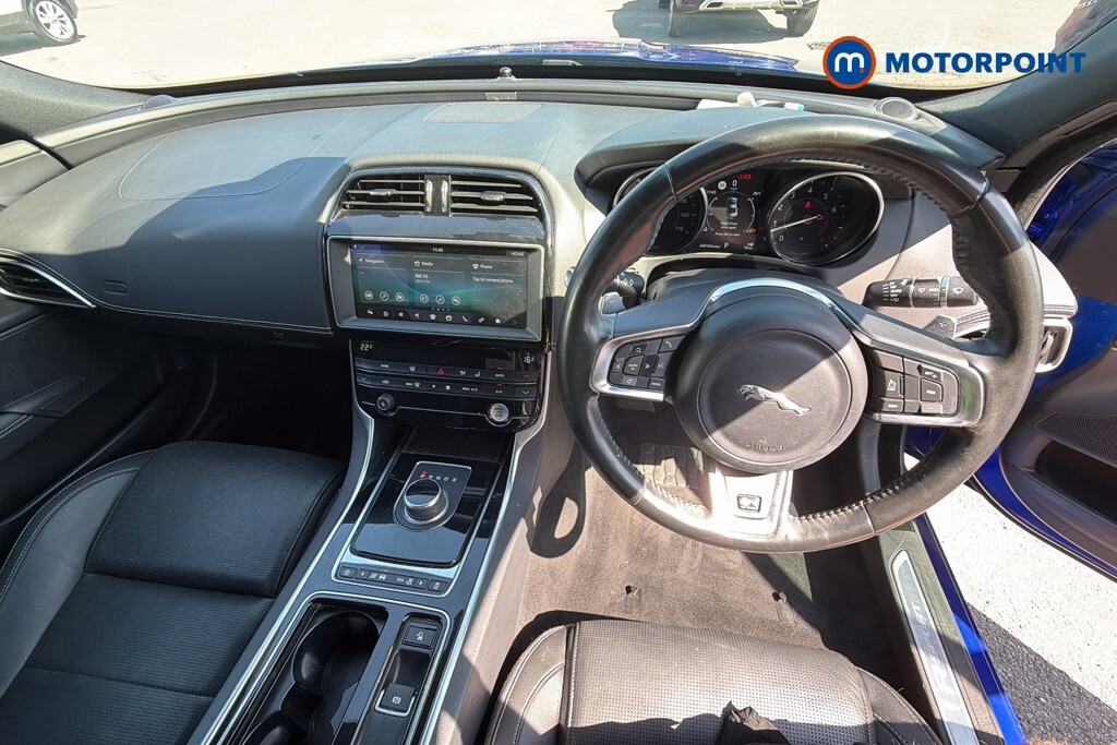 Jaguar XE Saloon 2.0I R-sport Awd Euro 6 Ss 201 Black #23