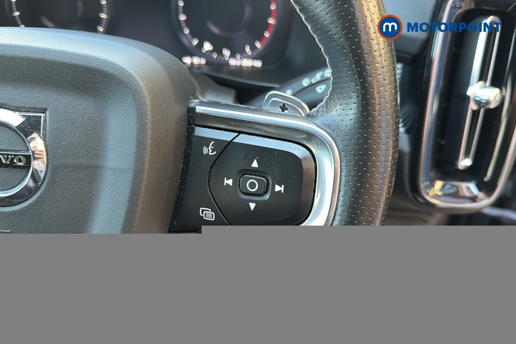 Volvo XC40 1.5 T5 262 Hybrid R Design Pro Geartronic #10