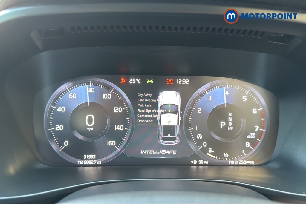 Volvo XC40 1.5 T5 262 Hybrid R Design Pro Geartronic #12
