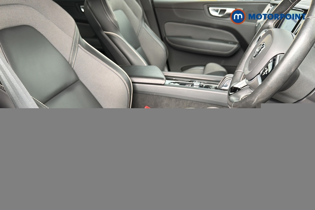 Volvo XC60 Mild Hybrid Panoramic Roof, Bowers Wilkins, Bli Grey #22