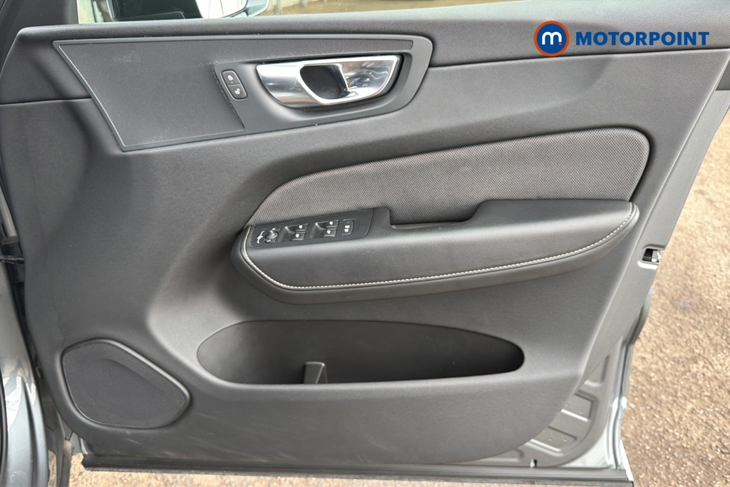 Volvo XC60 Mild Hybrid Panoramic Roof, Bowers Wilkins, Bli Grey #21