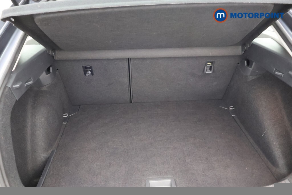 Volkswagen Taigo 1.5 Tsi 150Ps R-line Dsg White #26