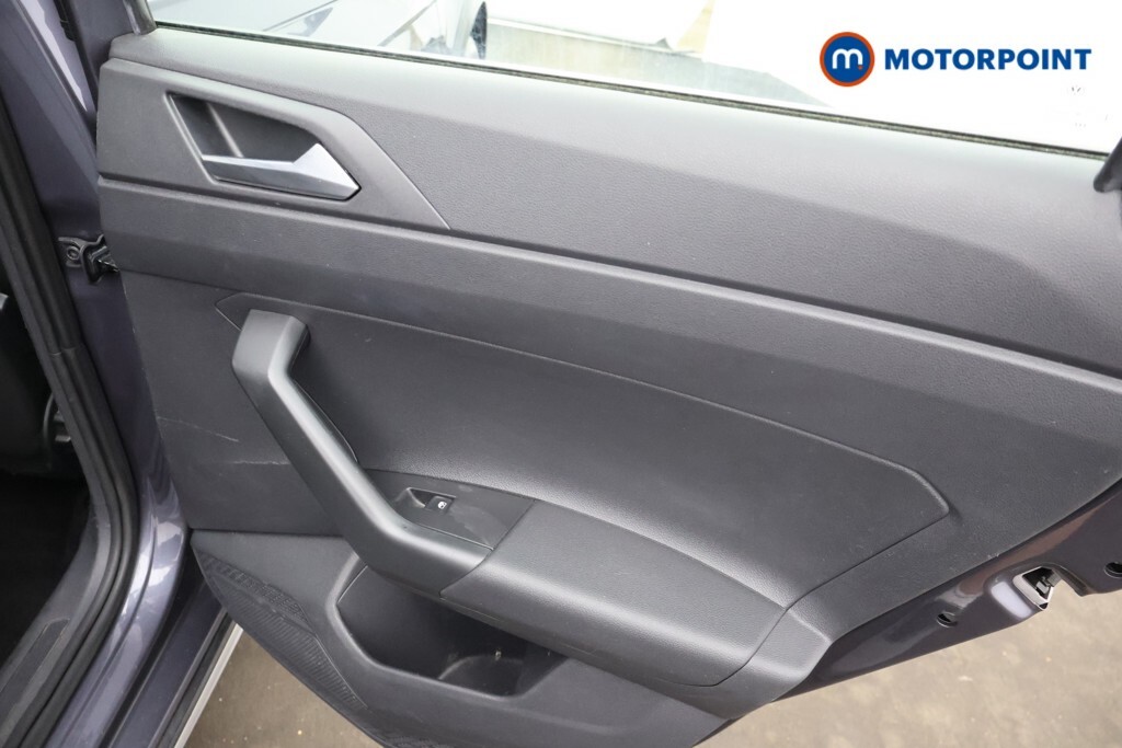 Volkswagen Taigo 1.5 Tsi 150Ps R-line Dsg White #23