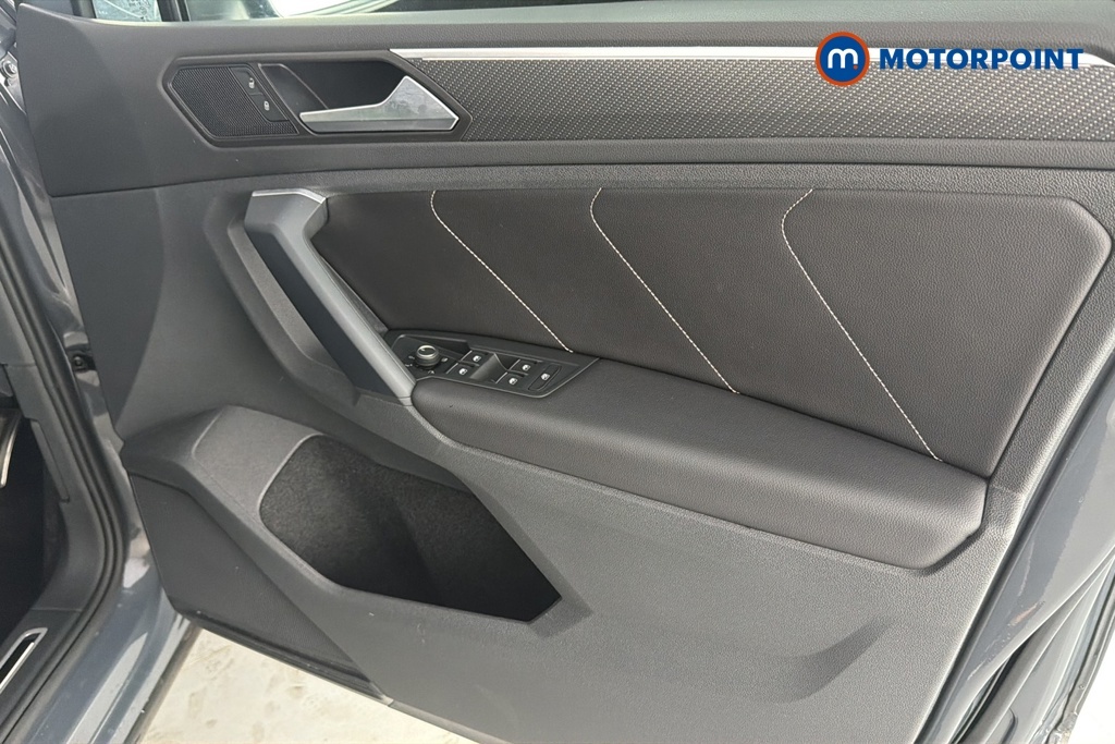 Volkswagen Tiguan 1.5 Etsi 150 R-line Grey #20