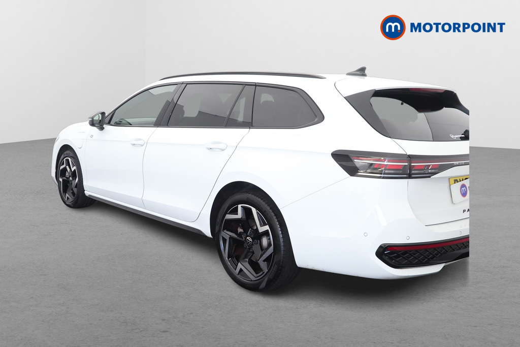 Volkswagen Passat 1.5 Tsi Ehybrid R-line Dsg White #4