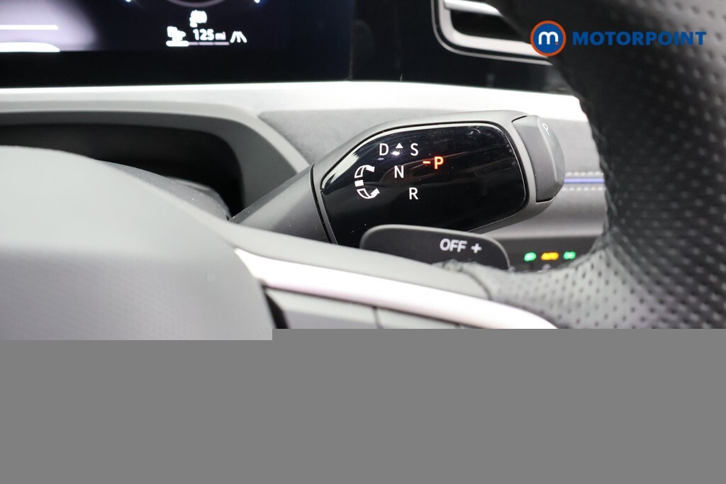 Volkswagen Passat 1.5 Tsi Ehybrid 19.7Kwh Elegance Estate  #13