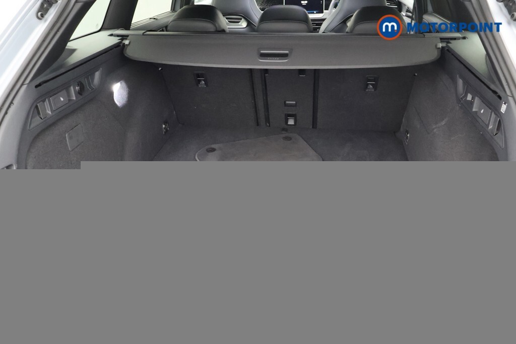 Volkswagen Passat 1.5 Tsi Ehybrid 19.7Kwh Elegance Estate  #28