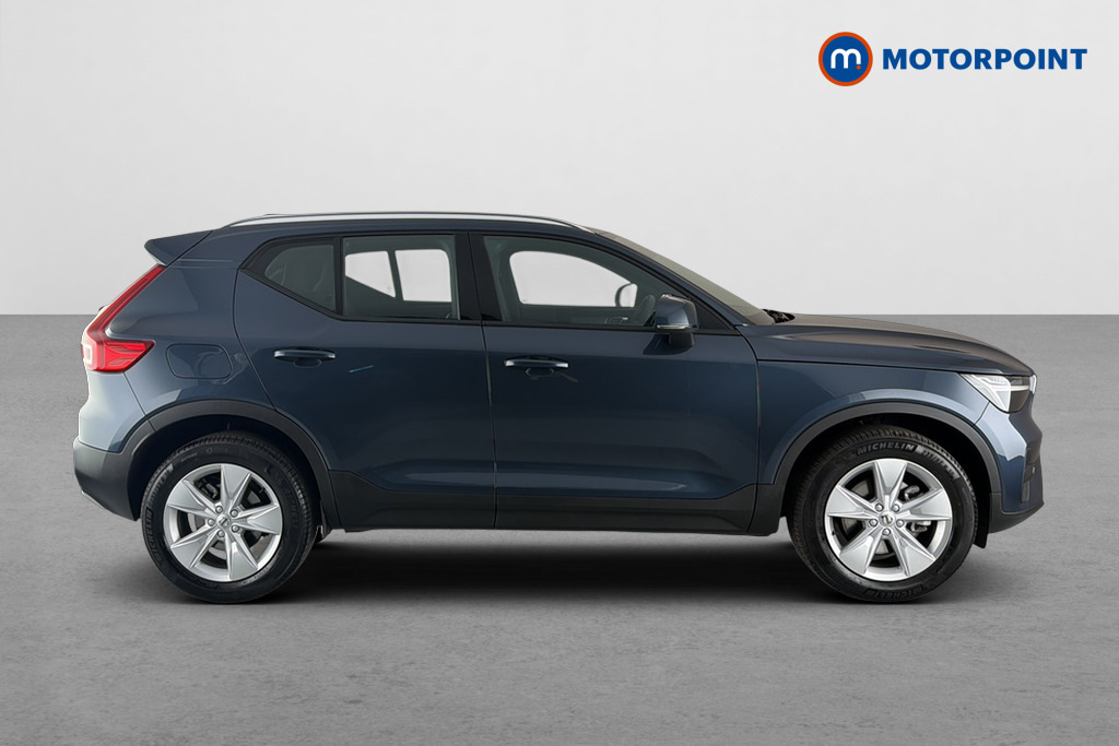 Volvo XC40 2.0 B3p Core Blue #4
