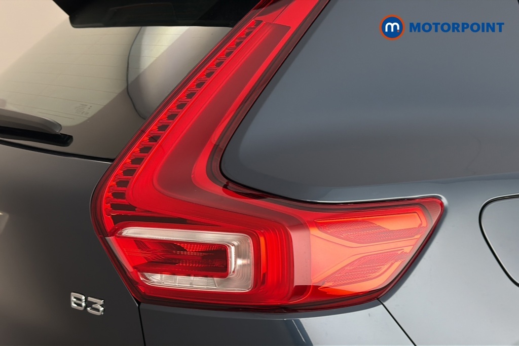 Volvo XC40 Black Edition Ultra, B3 Mild Hybrid, 360 C Grey #30