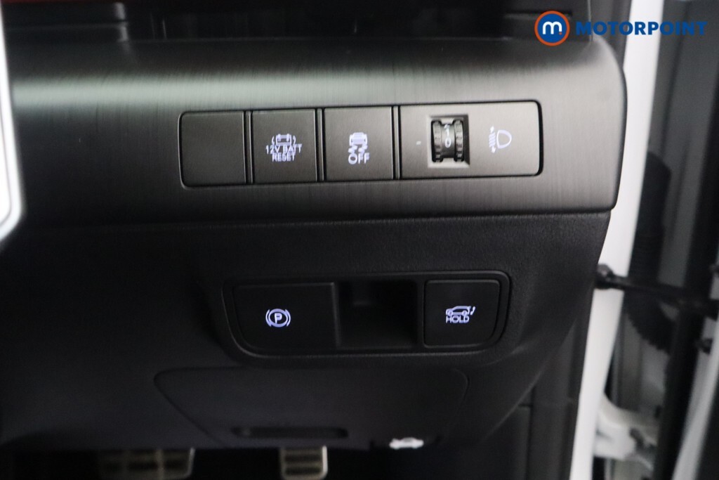 Hyundai Kona Kona Ev Ultimate 65Kwh Lth My25 White #17
