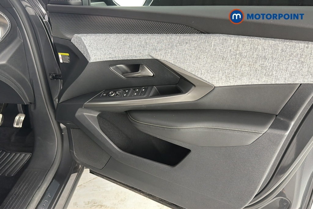 Peugeot 5008 1.2 Hybrid 136 Gt E-dsc6 White #18