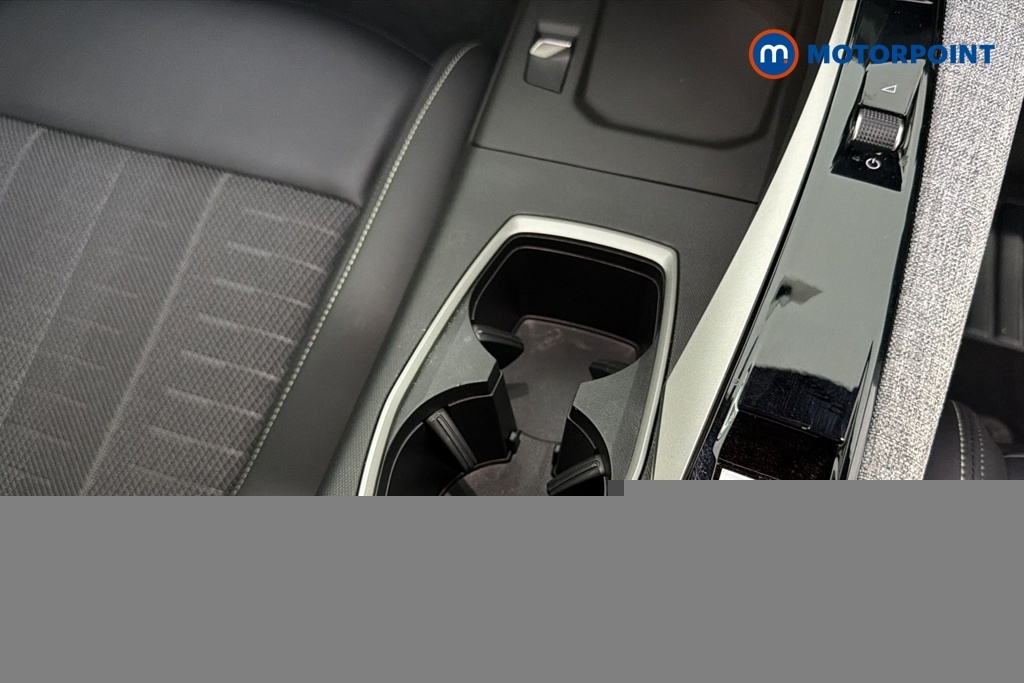 Peugeot 5008 1.2 Hybrid 136 Gt E-dsc6 White #17