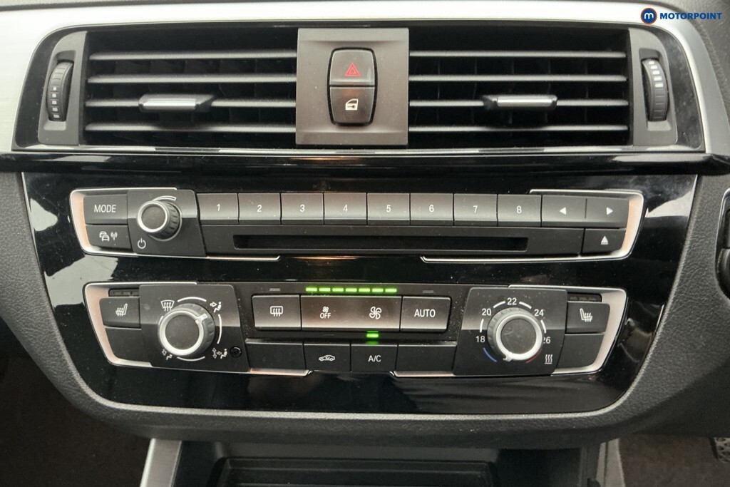 BMW 1 Series 118I 1.5 Sport Nav #24