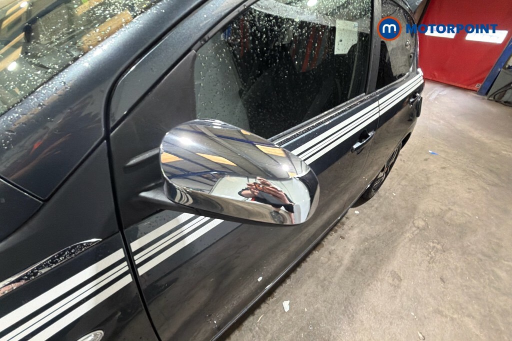 Peugeot 108 1.0 Collection Euro 6 Ss Green #23