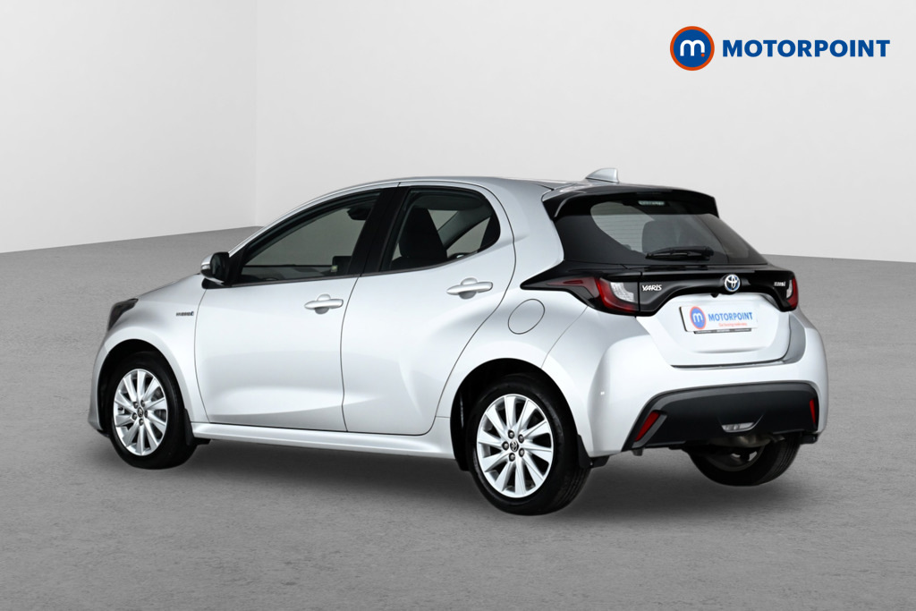 Toyota Yaris 1.5 Hybrid Design Cvt #3