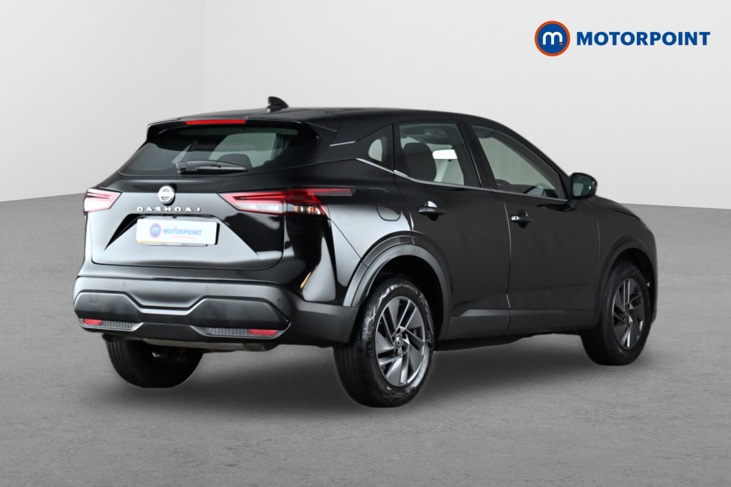 Nissan Qashqai 1.3 Dig-t Mh Acenta Premium Black #5