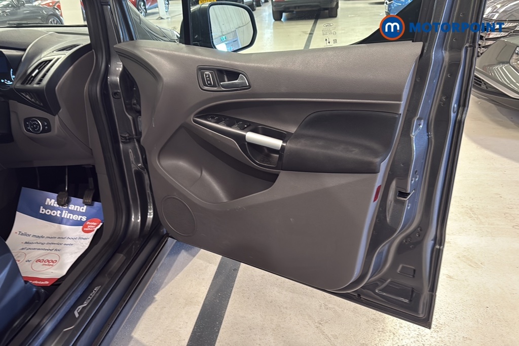 Ford Tourneo Connect 1.5 Ecoboost Titanium Mpv Dct Euro 6 S Black #12