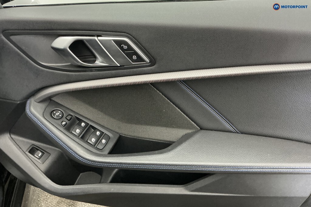BMW 1 Series 118I 136 Sport Step Live Cockpit Pro Black #28