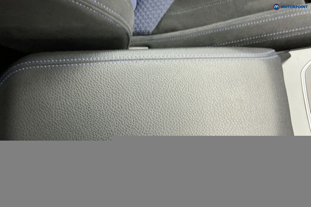 BMW 1 Series 118I 136 Sport Step Live Cockpit Pro Black #20