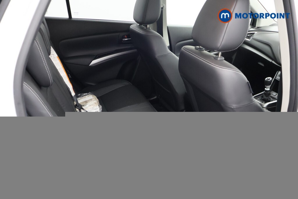 Suzuki S Cross 1.5H Ultra Ags Allgrip Euro 6 S S White #28