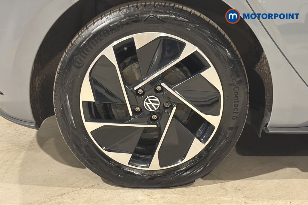 Volkswagen ID.3 Volkswagen Id.3 Hatchback 150Kw Tour Pro S 77Kwh 5 Silver #35