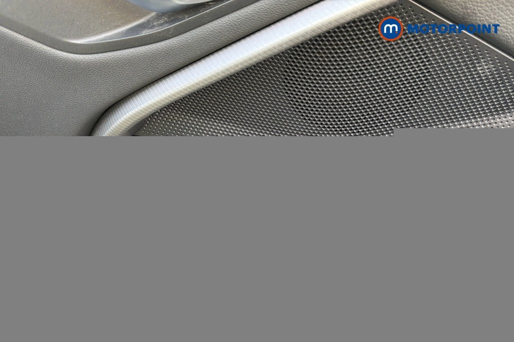 BMW 2 Series 1.5 218I M Sport Saloon Dct Euro 6 Ss White #17
