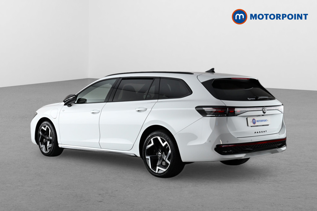 Volkswagen Passat 1.5 Tsi Ehybrid R-line Dsg White #5