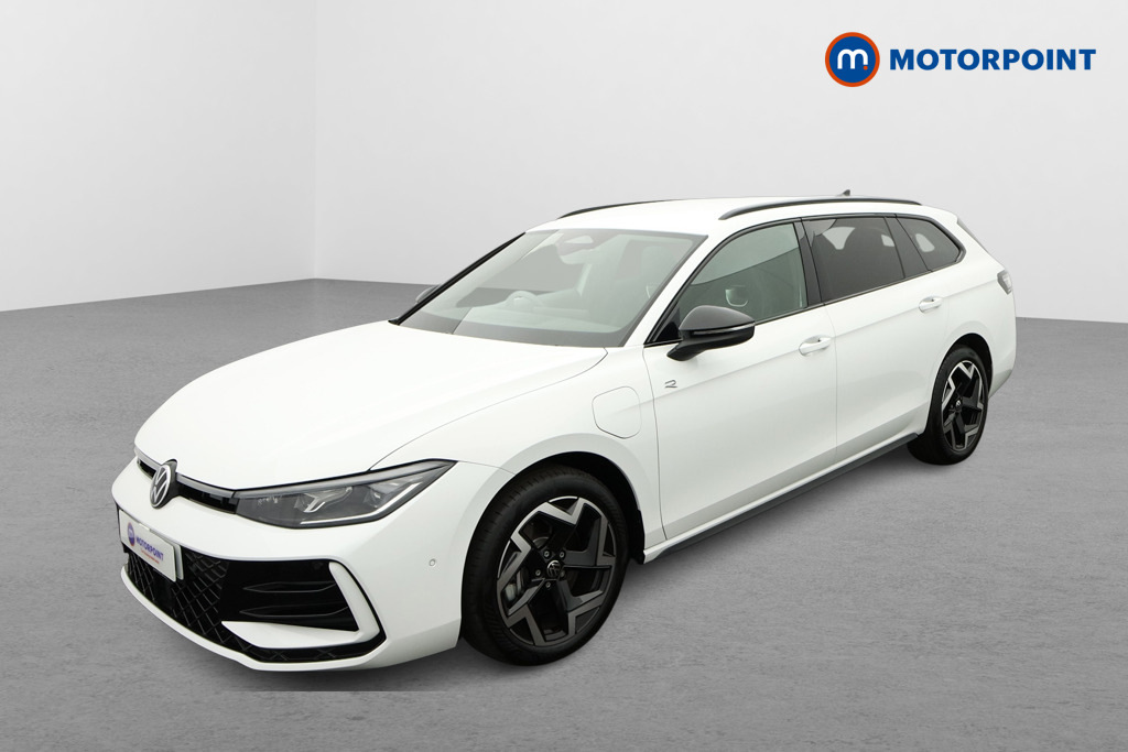 Volkswagen Passat 1.5 Tsi Ehybrid R-line Dsg White #3