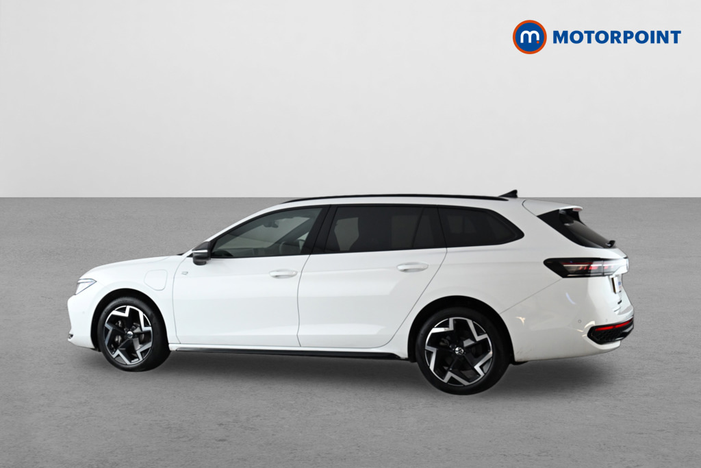 Volkswagen Passat 1.5 Tsi Ehybrid R-line Dsg White #4