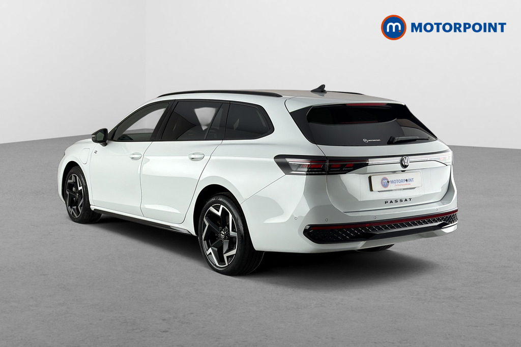 Volkswagen Passat Volkswagen Passat Estate 1.5 Etsi R-line Dsg White #7