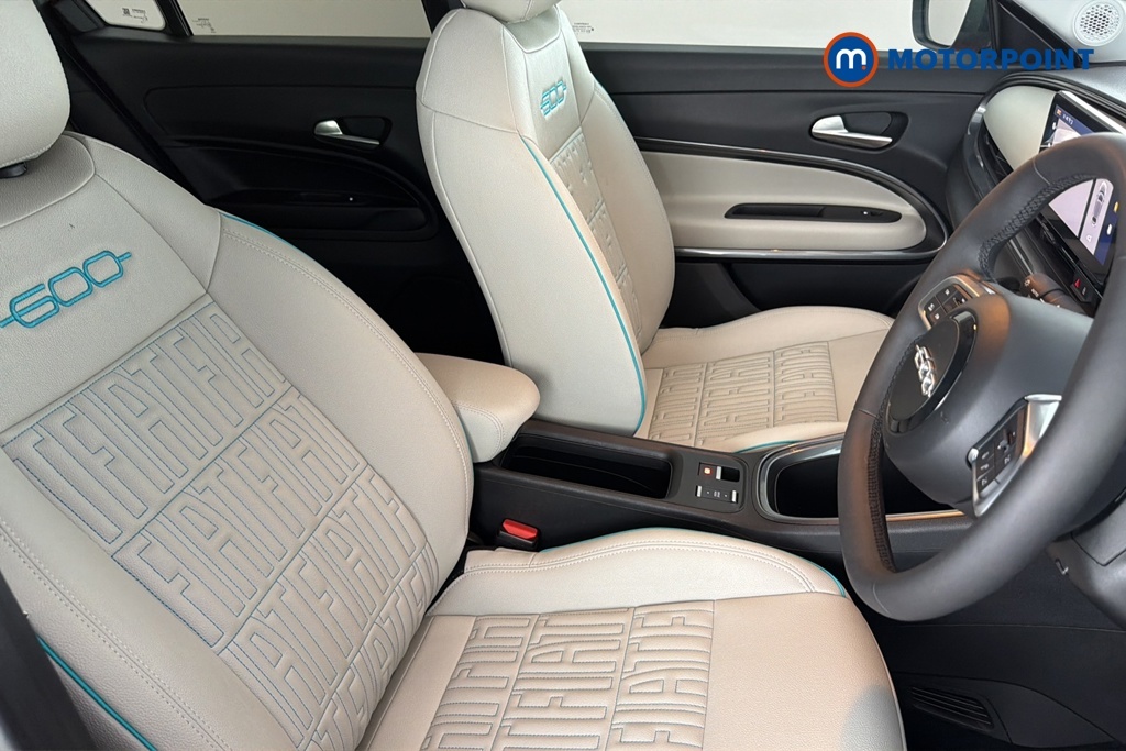 Fiat 600e New Fiat 600E La Prima 54Kwh 154Hp  #24