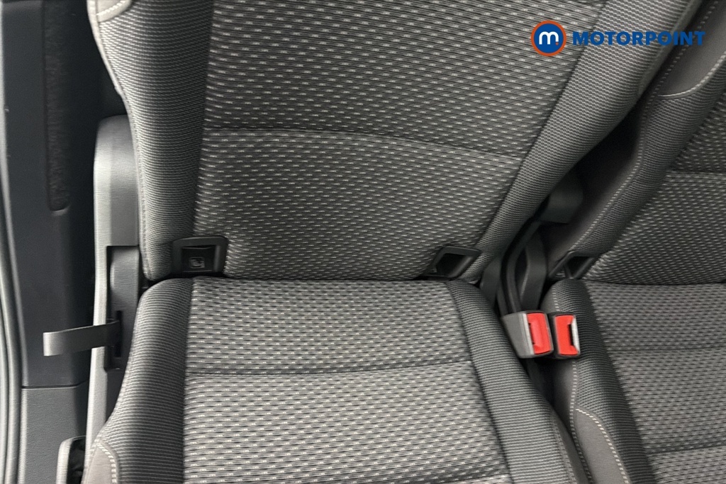 Volkswagen Touran 1.5 Tsi Match 150 Bhp Blue #31