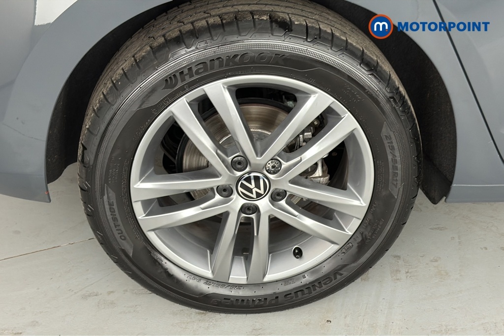 Volkswagen Touran 1.5 Tsi Match 150 Bhp Blue #43