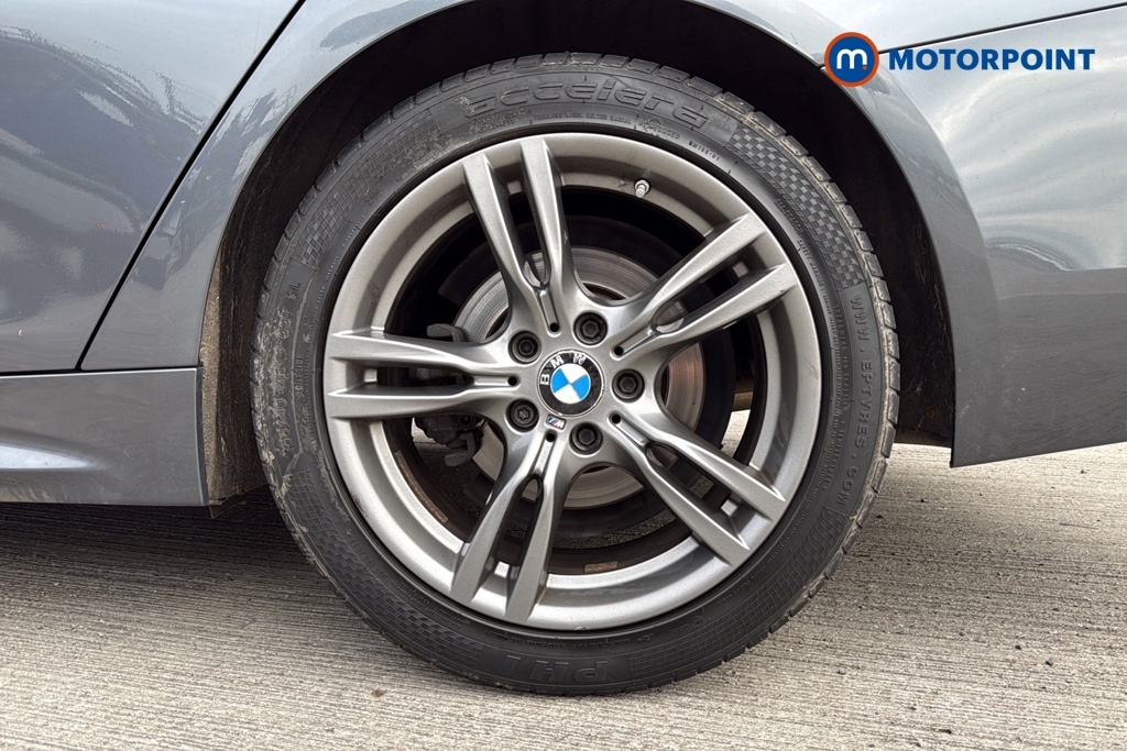 BMW 4 Series 420D 190 Sport Business Media Black #30