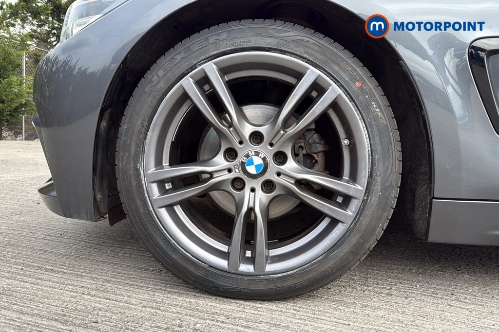 BMW 4 Series 420D 190 Sport Business Media Black #29