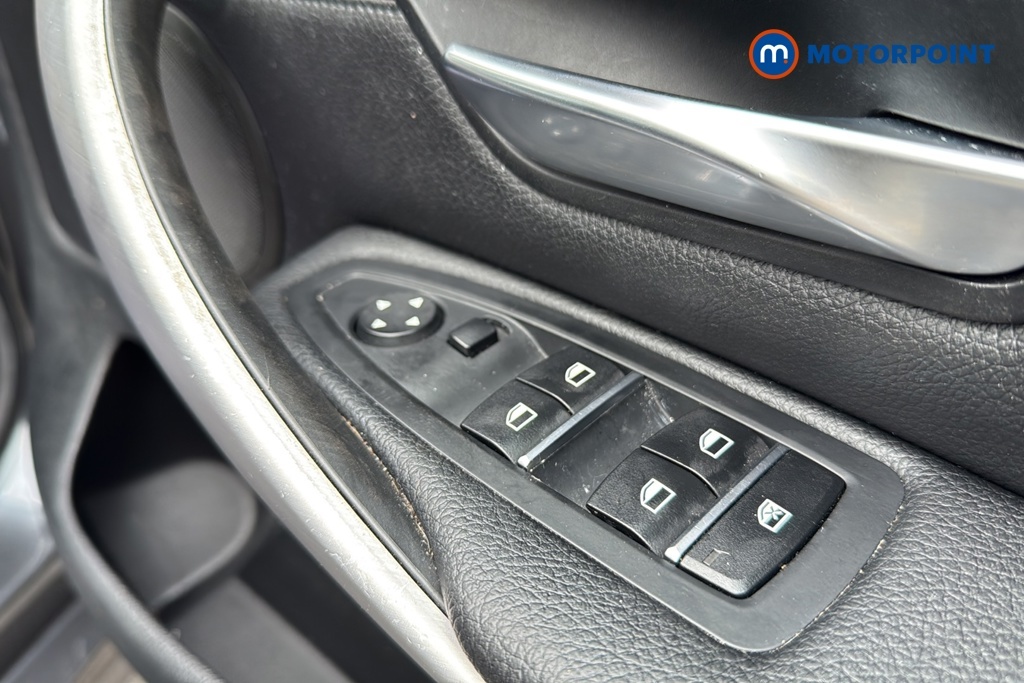 BMW 4 Series 420D 190 Sport Business Media Black #17