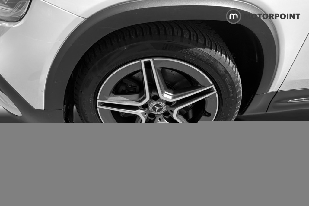 Mercedes-Benz GLB Class Glb 200 Amg Line 7G-tronic White #5