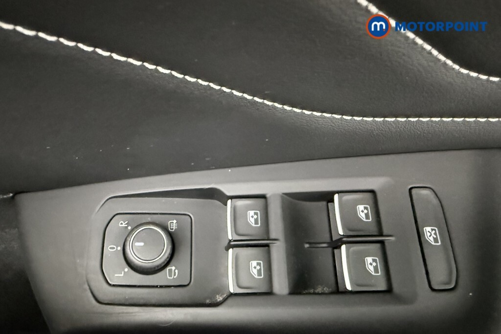 Volkswagen Passat 1.4 Tsi 13Kwh Gte Estate Plug-in Hybrid Silver #25