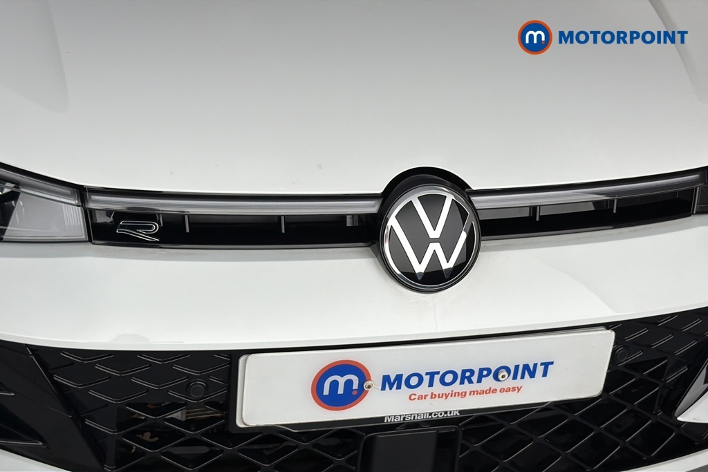 Volkswagen Passat 1.5 Tsi Ehybrid 19.7Kwh R Line Estate P Black #41