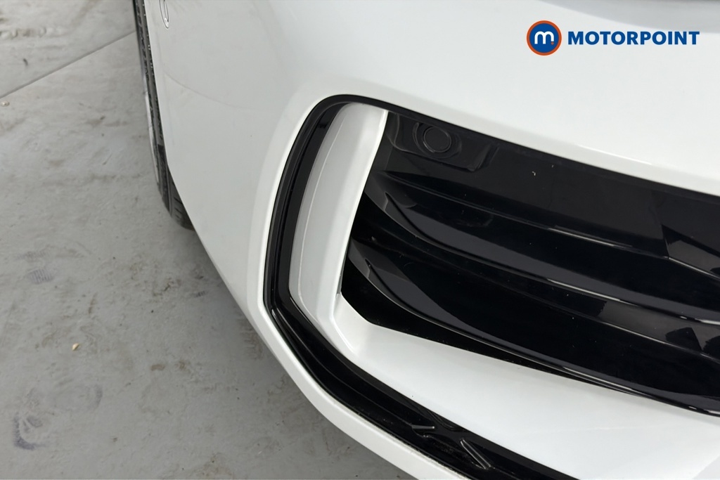 Volkswagen Passat 1.5 Tsi Ehybrid 19.7Kwh R Line Estate P Black #36