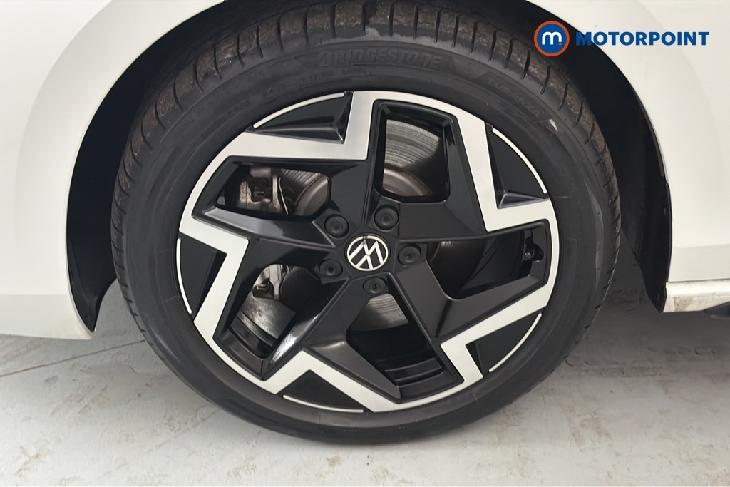 Volkswagen Passat 1.5 Tsi Ehybrid 19.7Kwh R Line Estate P Black #42