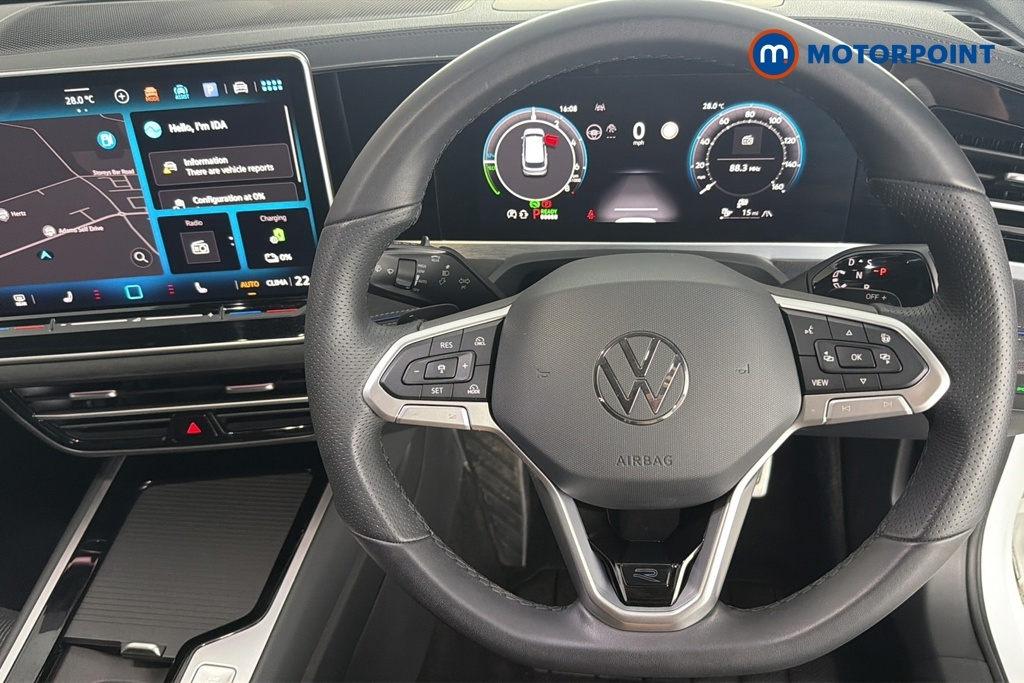 Volkswagen Passat 1.5 Tsi Ehybrid 19.7Kwh R Line Estate P Black #10