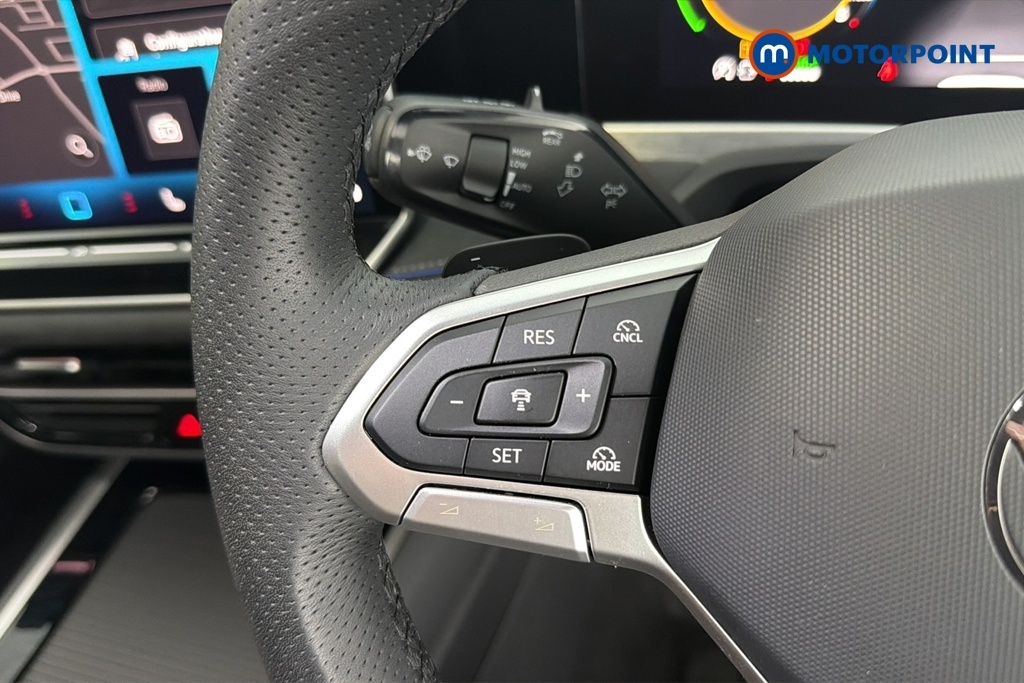 Volkswagen Passat 1.5 Tsi Ehybrid 19.7Kwh R Line Estate P Black #12