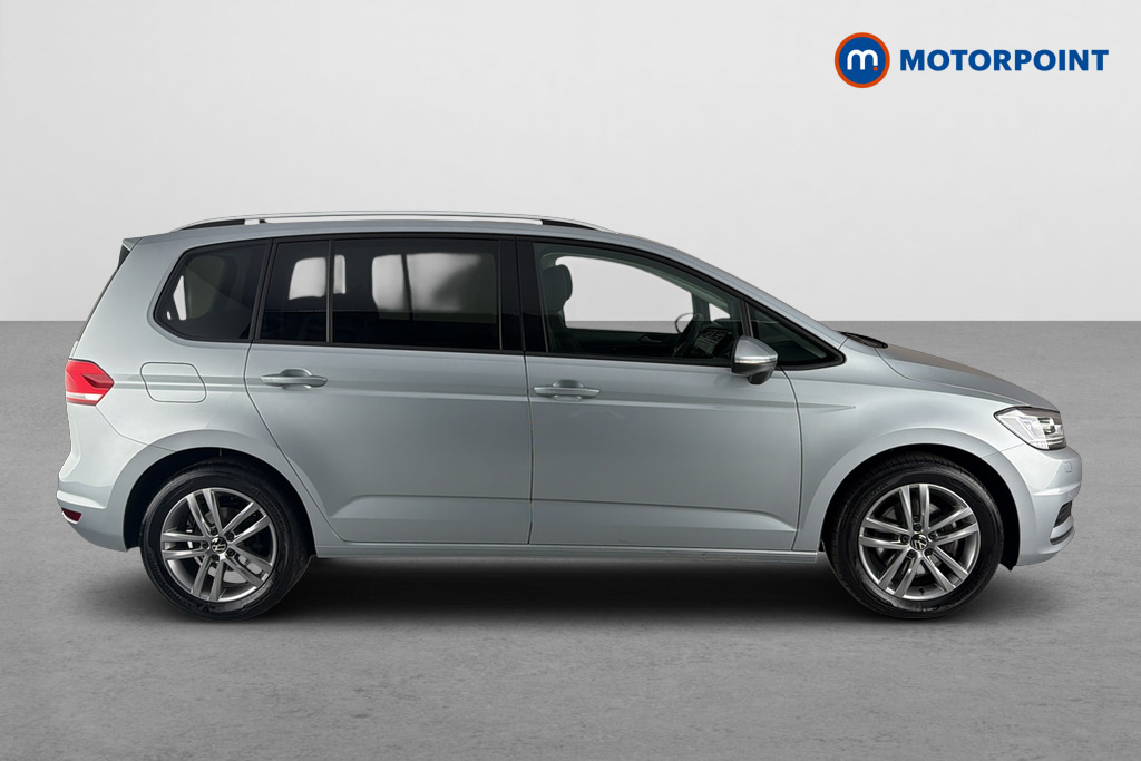 Volkswagen Touran 1.5 Tsi Evo Match Silver #3