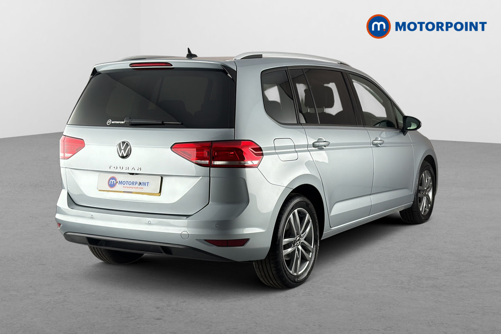 Volkswagen Touran 1.5 Tsi Evo Match Silver #4