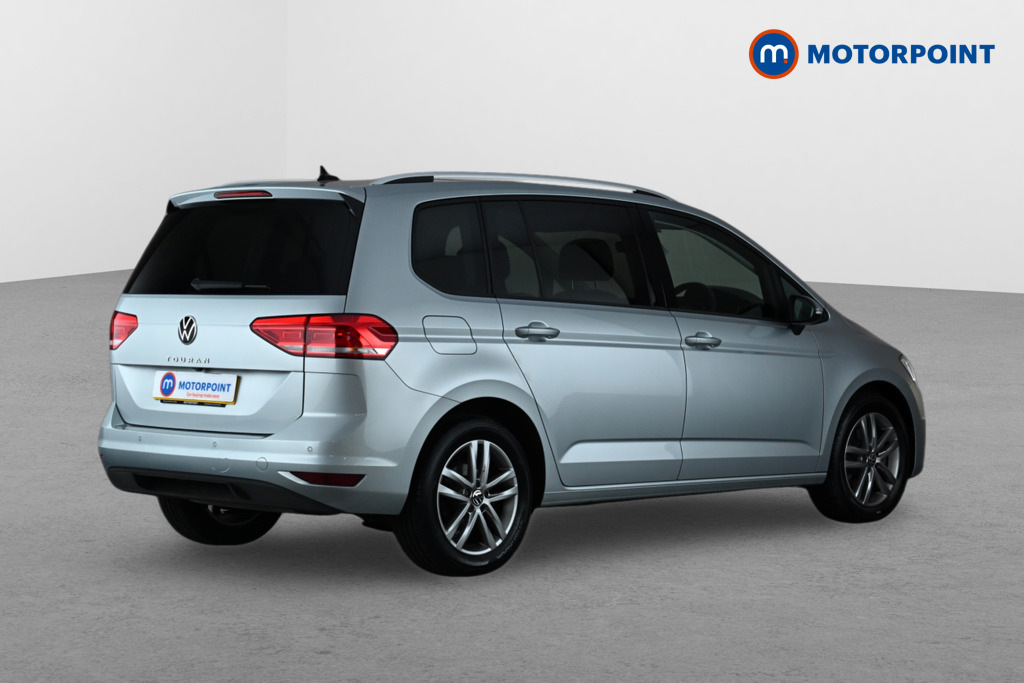 Volkswagen Touran 1.5 Tsi Evo Match Silver #6
