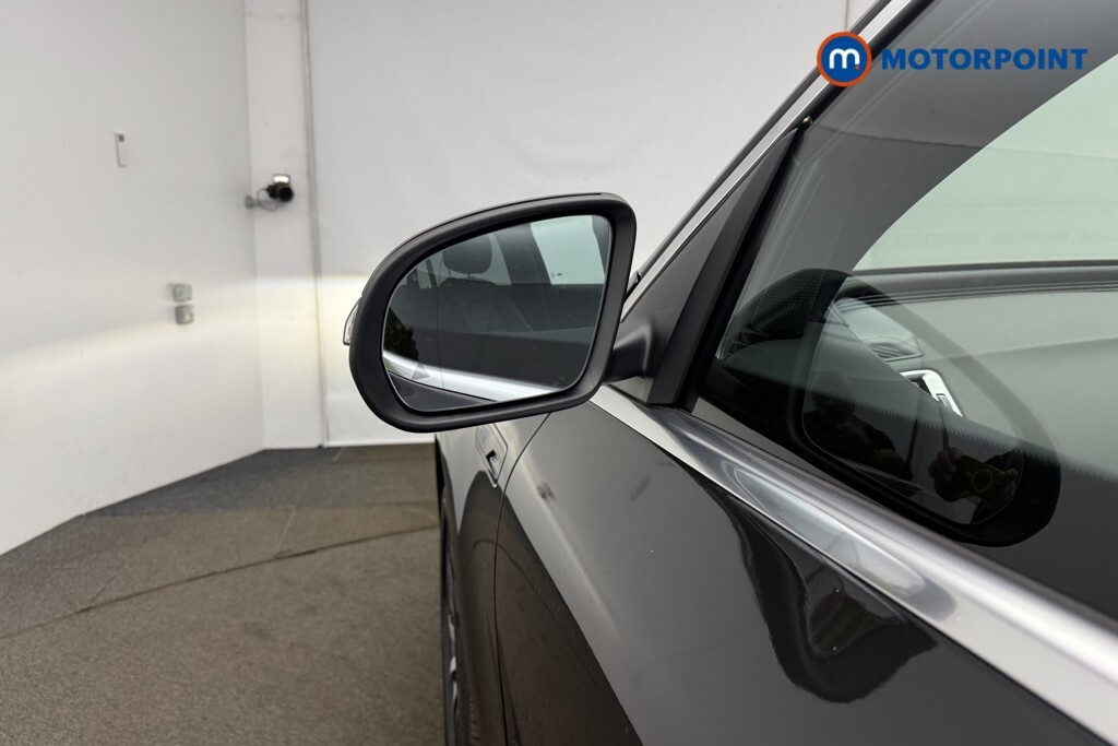 Mercedes-Benz EQC Eqc 400 300Kw Amg Line Premium 80Kwh Grey #35
