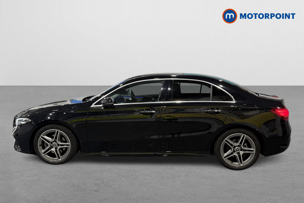 Mercedes-Benz A Class A180 Amg Line Executive Black #3